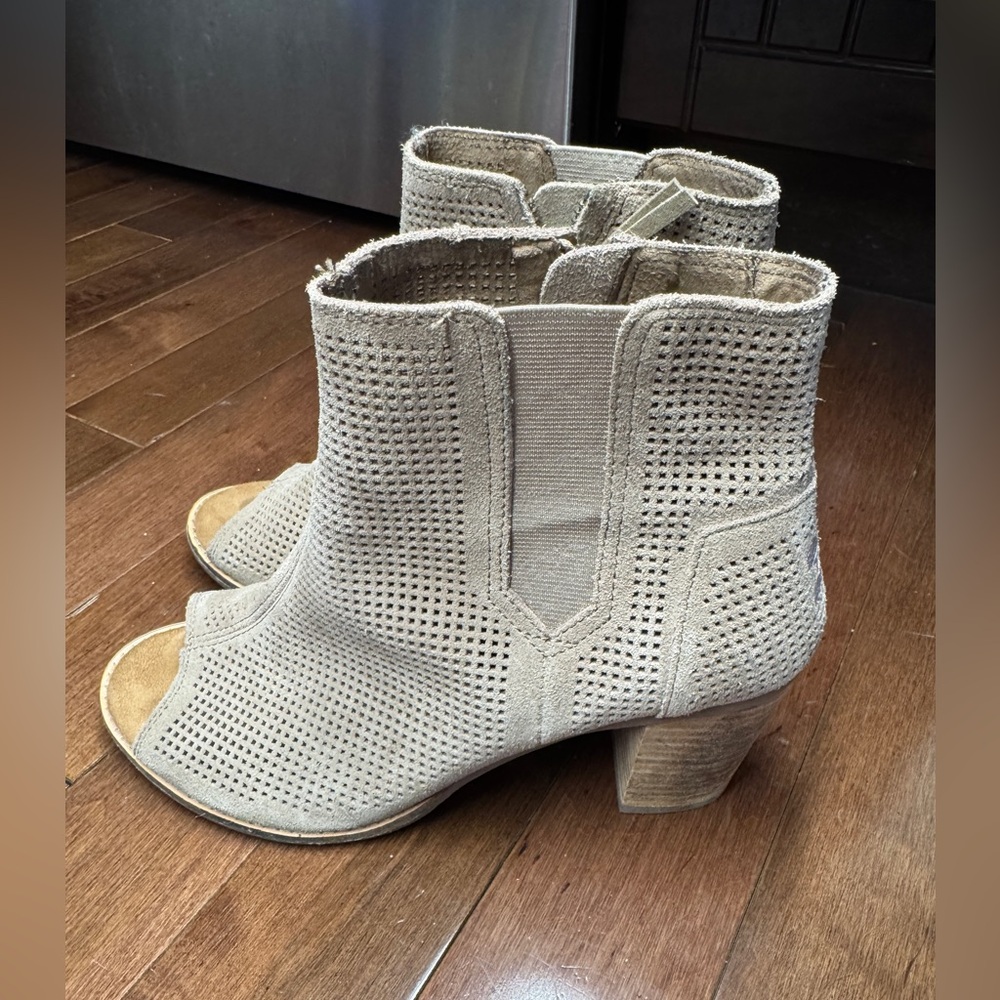 TOMS Peep Toe Booties, Women’s size 9.5